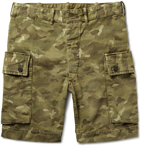 camouflage print washed cotton cargo shorts